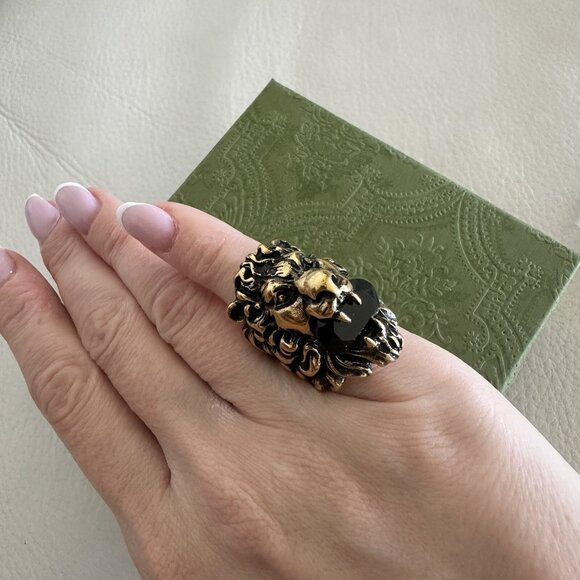 NEW Gucci Lion Head Gold Ring Black Stone Size 23 IT 10.5 US - Picture 4 of 9